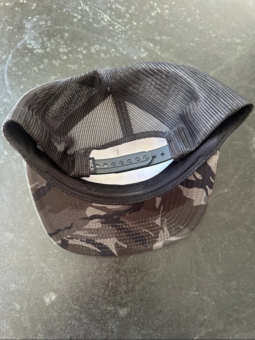 RVCA Men's Camo Trucker Hat - Black/Gray - Picture 2 of 3